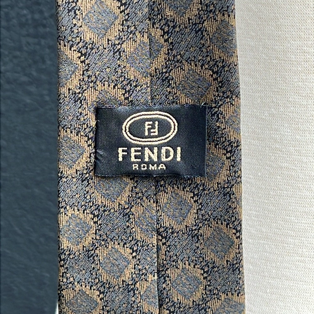 CLASSIC FENDI ROMA TIE - Picture 2 of 6
